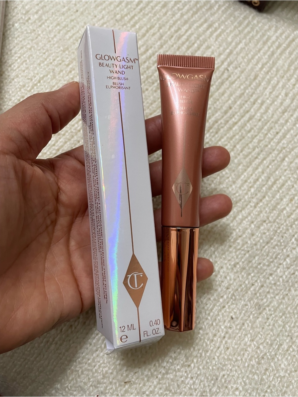 Charlotte Tilbury Glowgasm Beauty Light Wand Liquid Blush — goldgasm